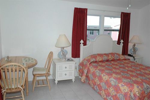 Pelican Beach Villas Marsh Harbour Buitenkant foto